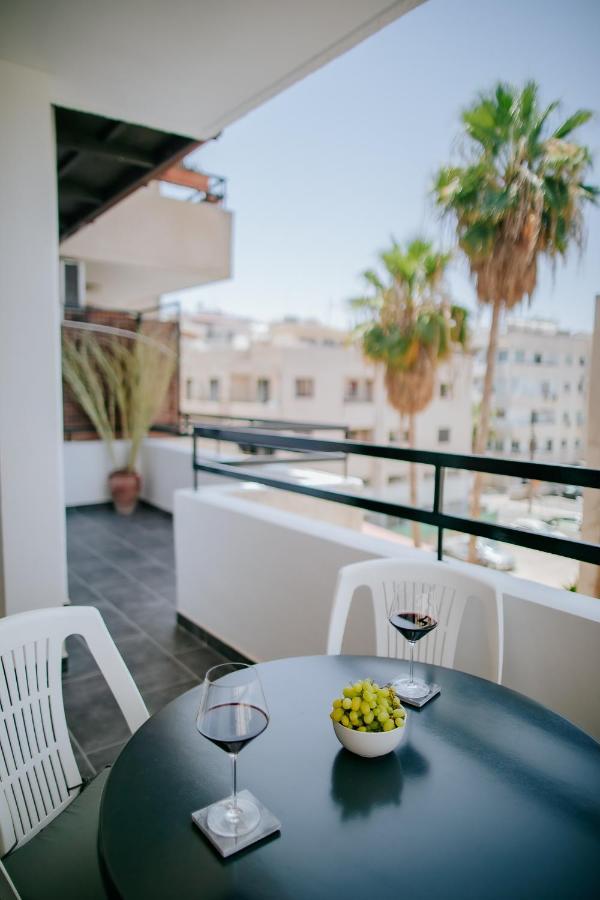 Lazaros Centre Apartment Larnaca Dış mekan fotoğraf